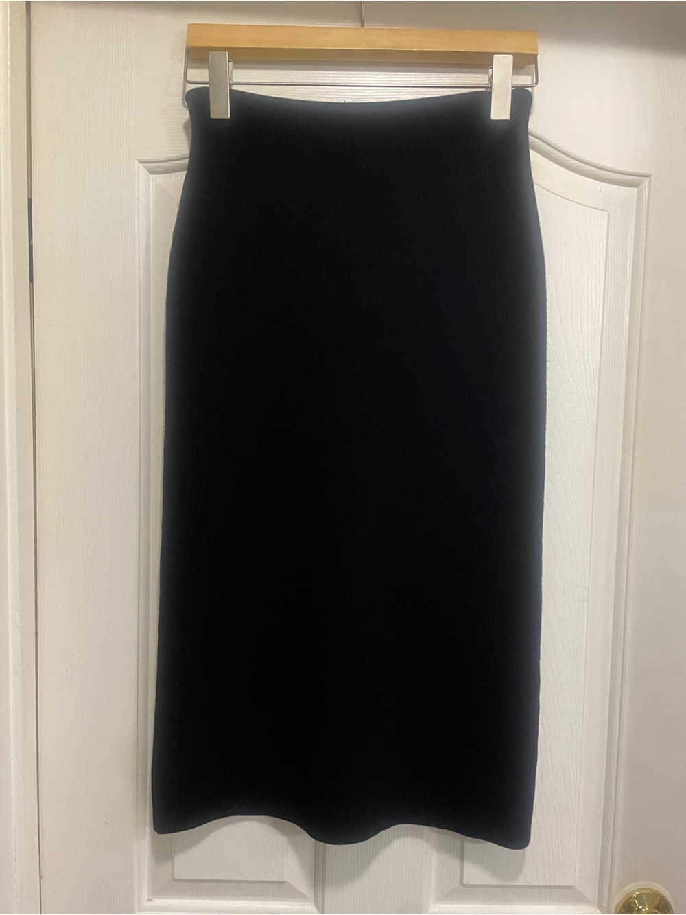 Zara Black Knit Midi Pencil Skirt – Size Medium – High Waist